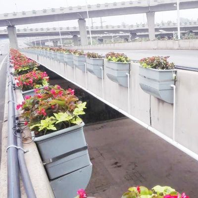 Buitenplanting zonder problemen met zelfwaterende rechthoekige extra grote pot